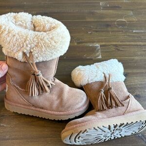 Ugg Australia Girls Boots Plumdale Tassel Shearling Size 10 Tan Brown Winter